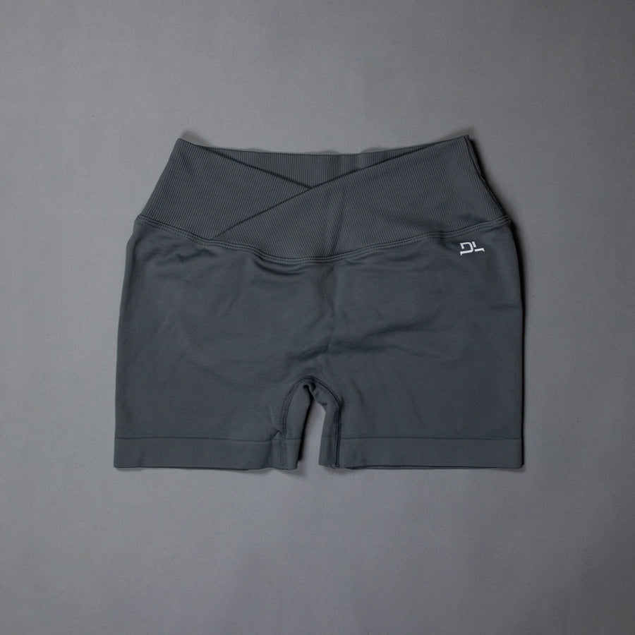 LE CHÉRIE SEAMLESS "VITALITÉ" CROSS SHORTS IN WASHED GRAY