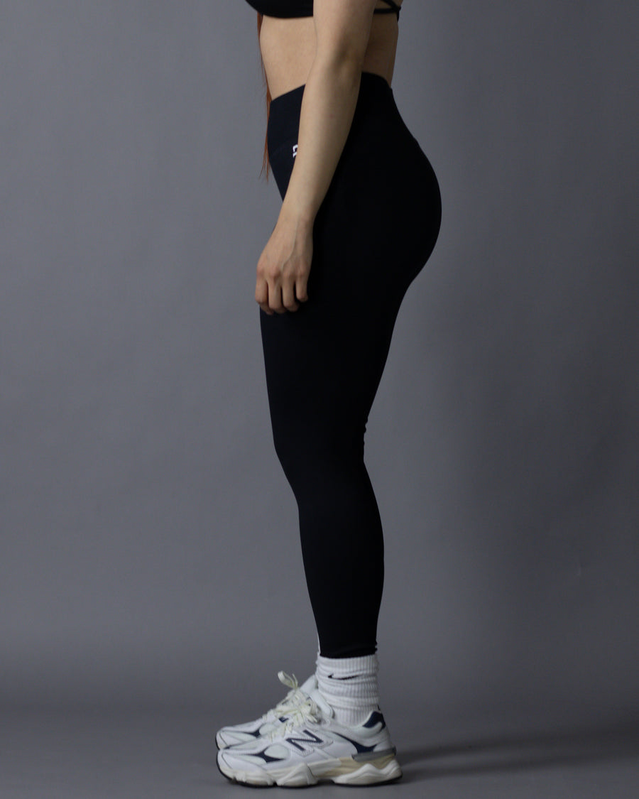 LE CHÉRIE SEAMLESS "AUDACIEUSE" SCRUNCH LEGGINGS IN SHADOW