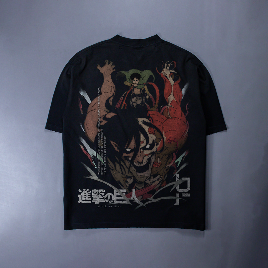 THE ATTACK TITAN OVERSIZED DISTRESSED TEE